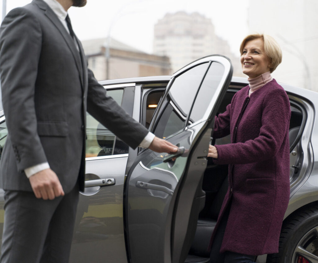 Door-to-Door Ski Transfers Colorado